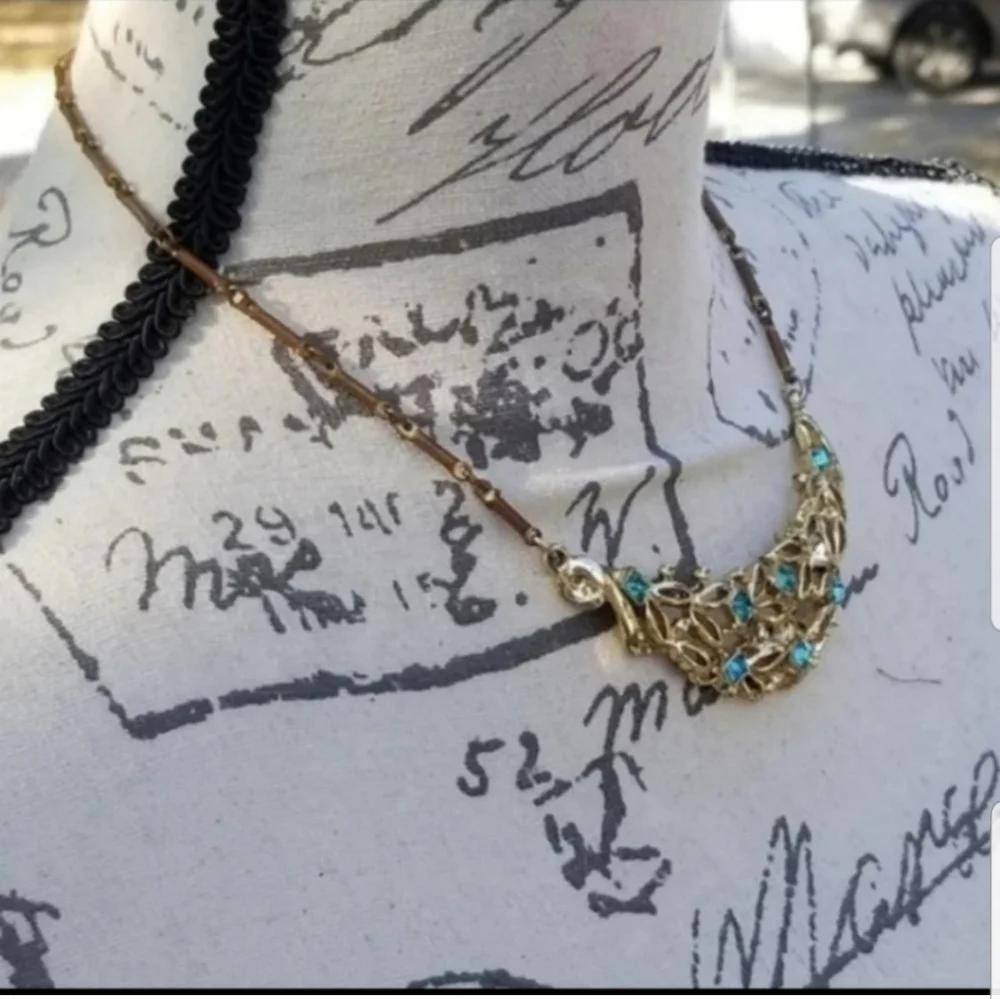 VINTAGE ART DECO BAR LINK CHAIN & ORNATE BLUE AUSTRIAN CRYSTAL PENDANT NECKLACE